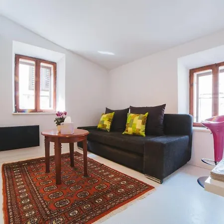 Tatil Evi Boutique Old Town House Karkovich