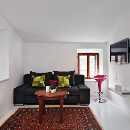 Tatil Evi Boutique Old Town House Karkovich