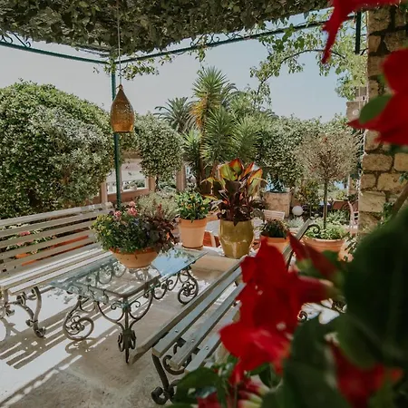 Boutique Old Town House Karkovich Tatil Evi Hvar Town