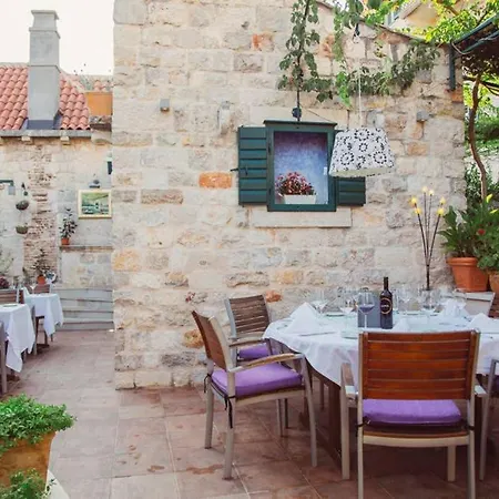 Boutique Old Town House Karkovich * Hvar Town